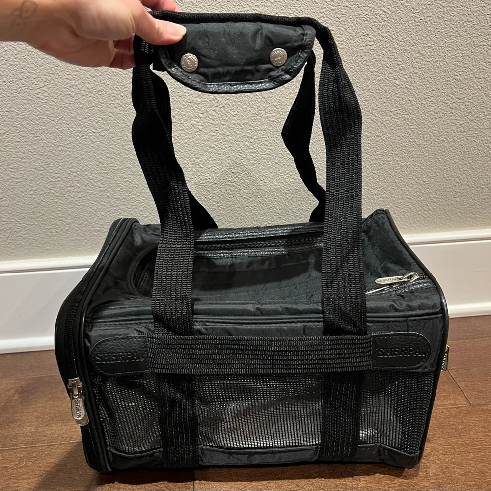 Sherpa | Sherpa Original Deluxe Airline Approved Pet Carrier, size Small